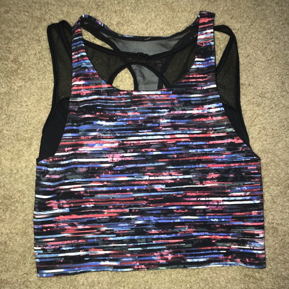 Women’s lululemon workout crop top tank